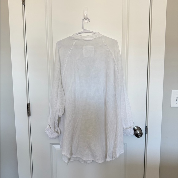 Aerie Pool to Party Button Down Shirt - Picture 3 of 3